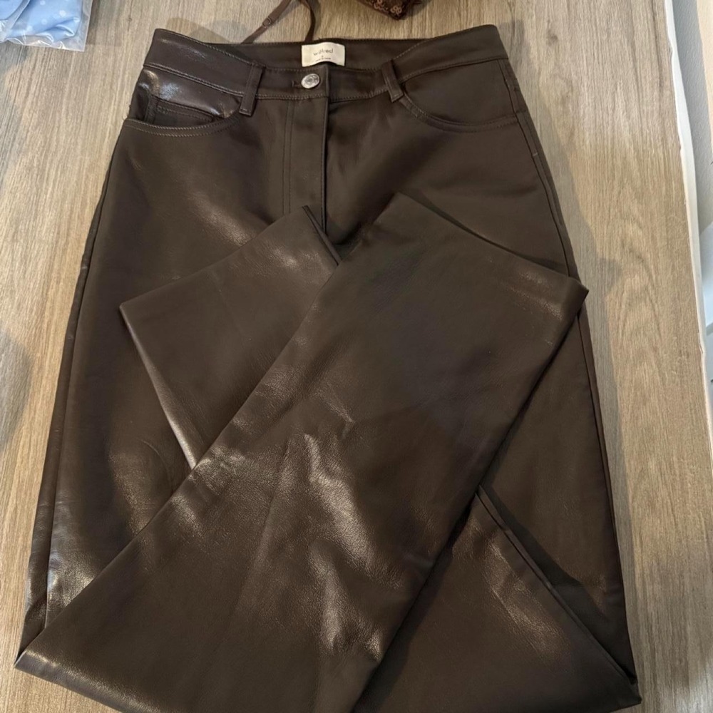 Aritzia Wilfred brown leather pants